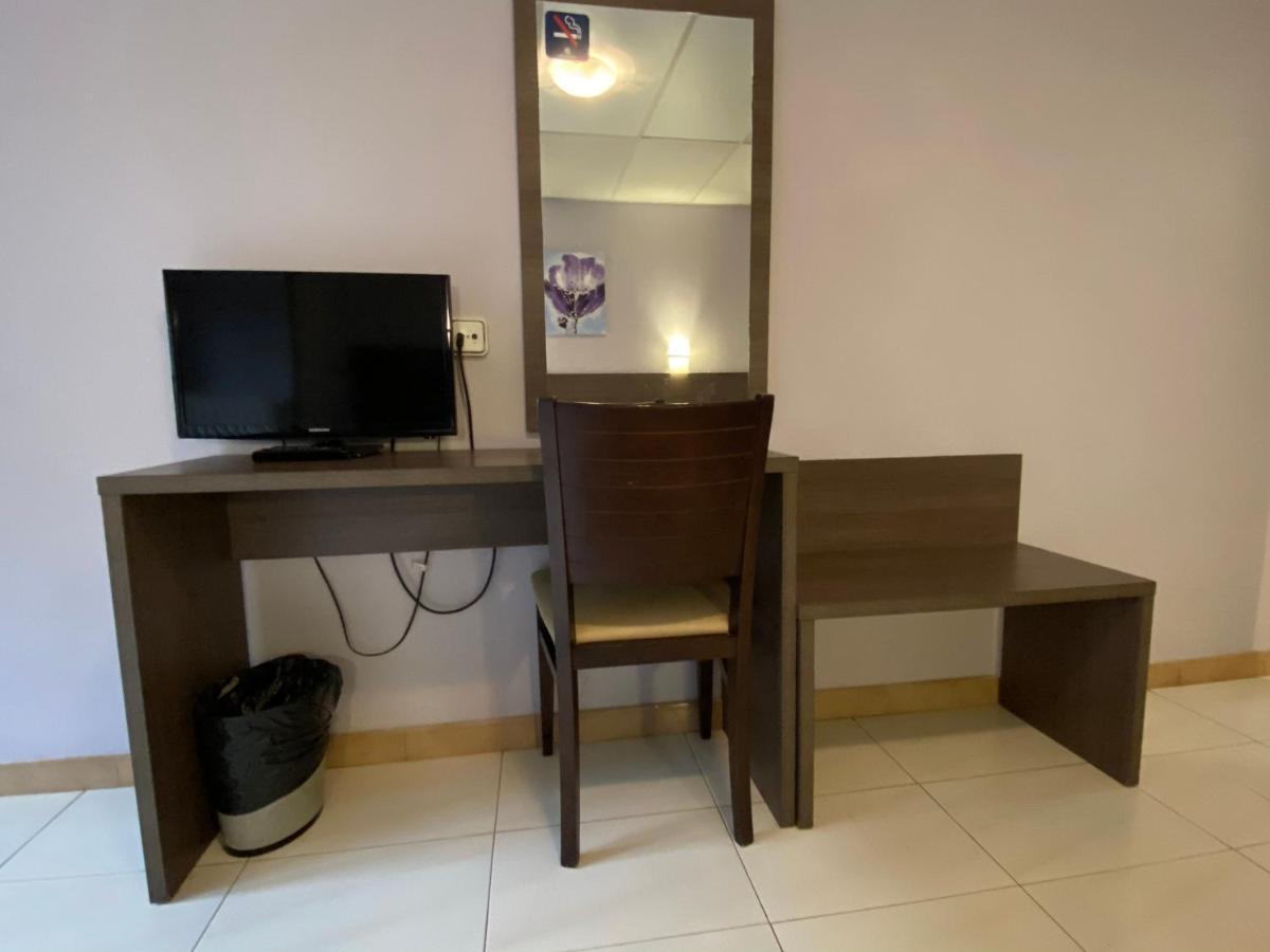 Somriu Hotel City M28 Андорра-ла-Велья Екстер'єр фото
