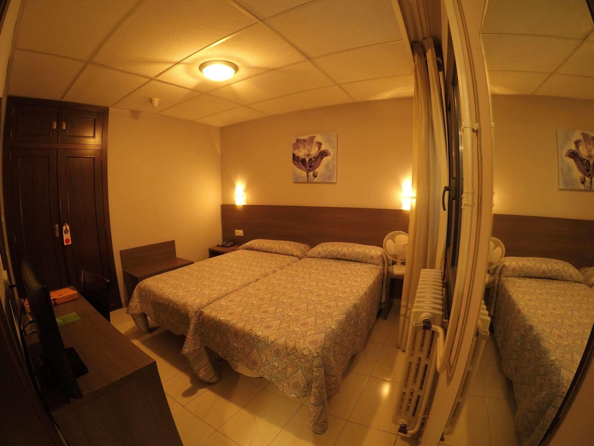 Somriu Hotel City M28 Андорра-ла-Велья Екстер'єр фото