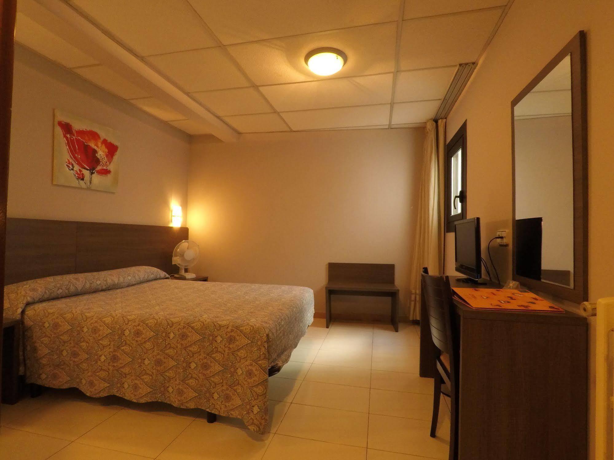 Somriu Hotel City M28 Андорра-ла-Велья Екстер'єр фото