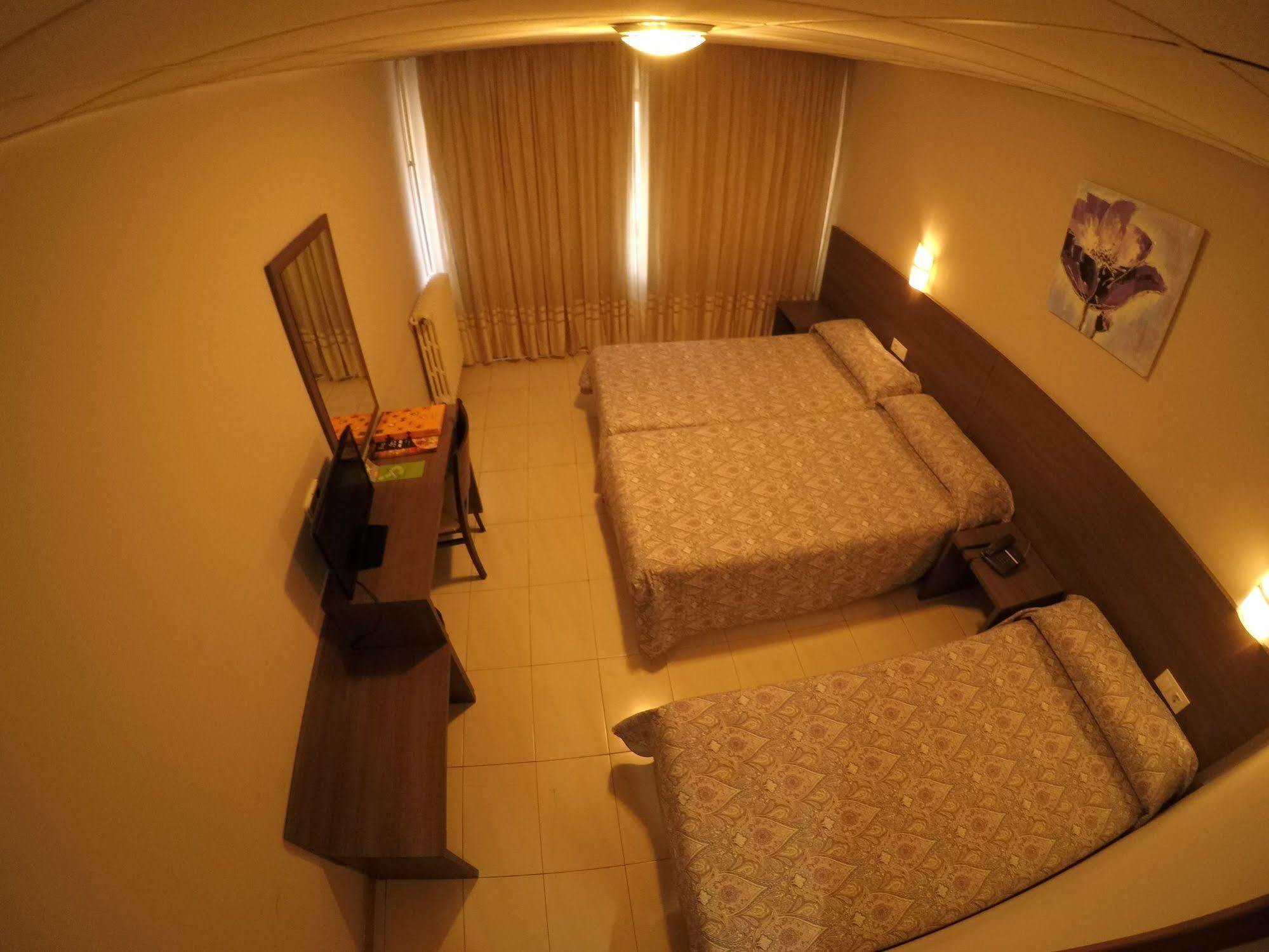 Somriu Hotel City M28 Андорра-ла-Велья Екстер'єр фото
